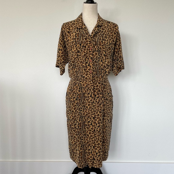Vintage 80s Silk Animal Leopard Print Button Front Size Medium Shirt Dress - Picture 4 of 12